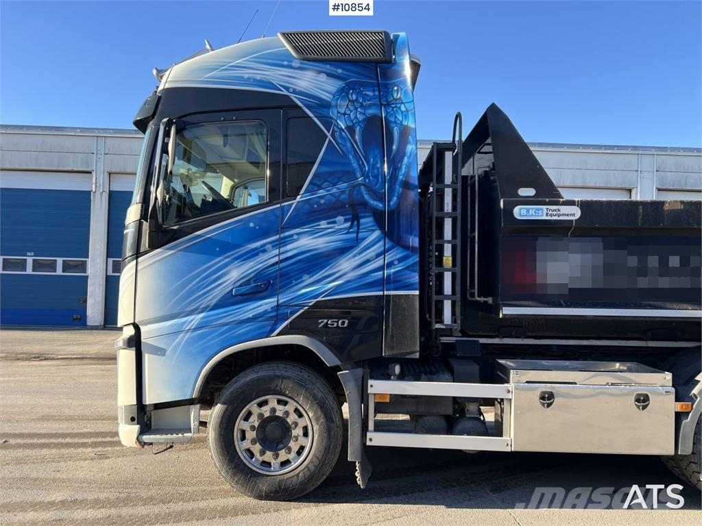 Volvo FH16 8*4 Camion ampliroll