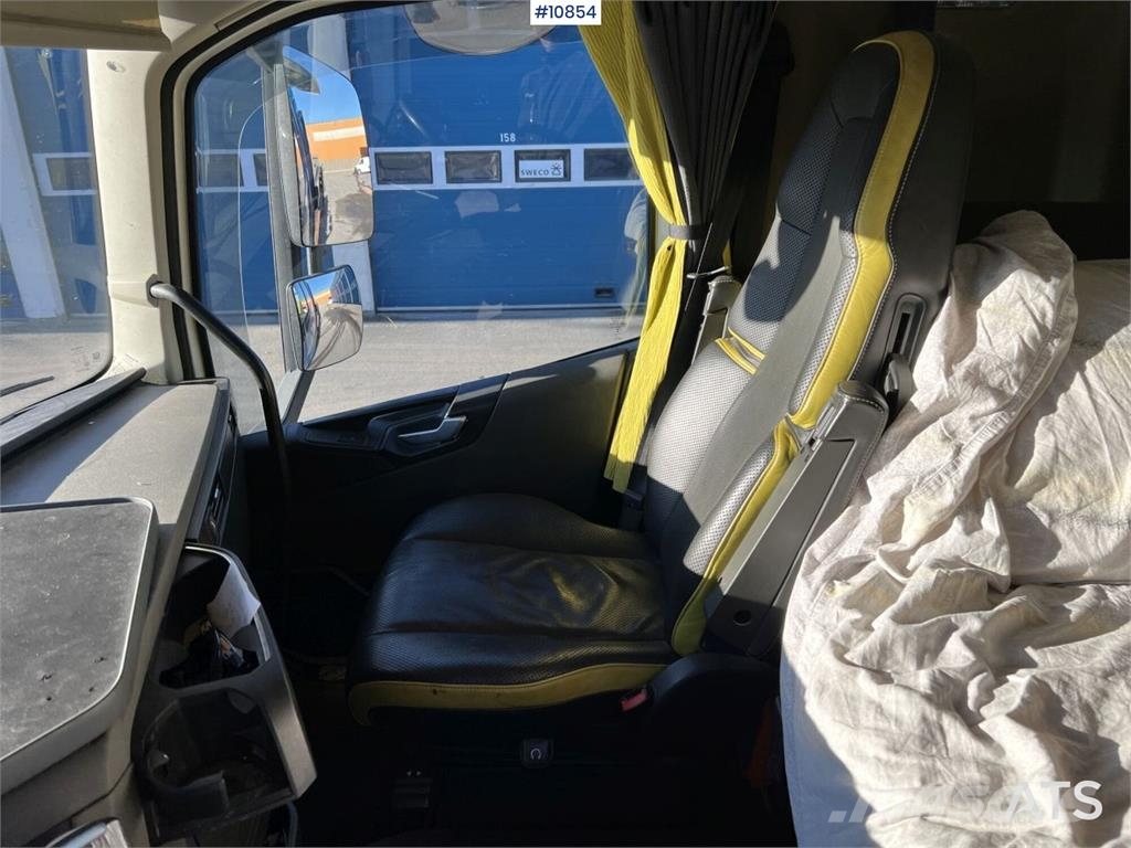 Volvo FH16 8*4 Camion ampliroll