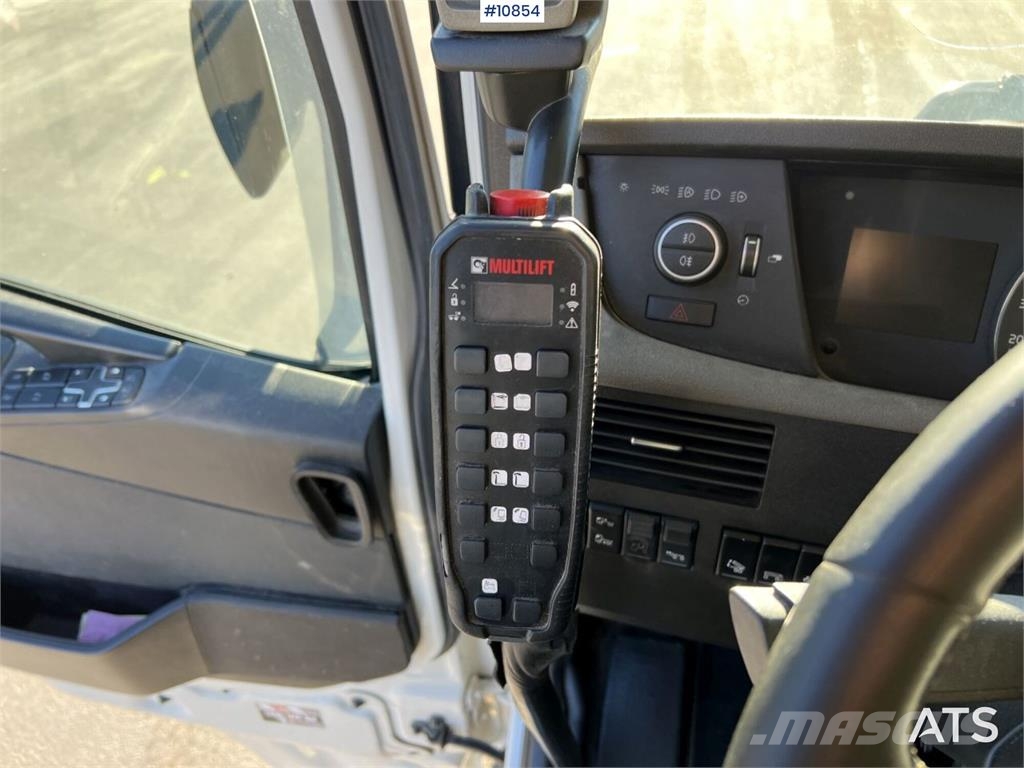 Volvo FH16 8*4 Camion ampliroll
