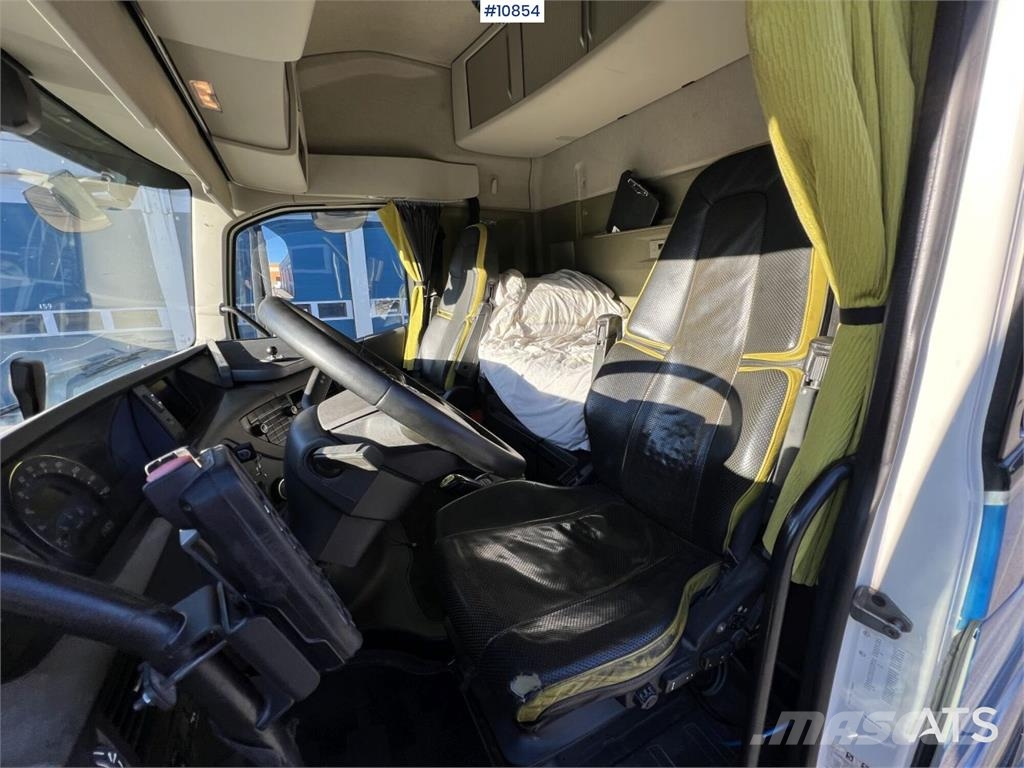 Volvo FH16 8*4 Camion ampliroll