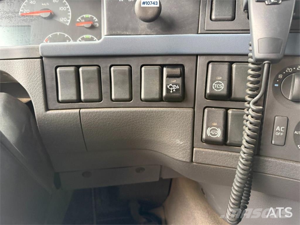Volvo FH440 6x2 Truck with Loader Camiones elevadores de gancho