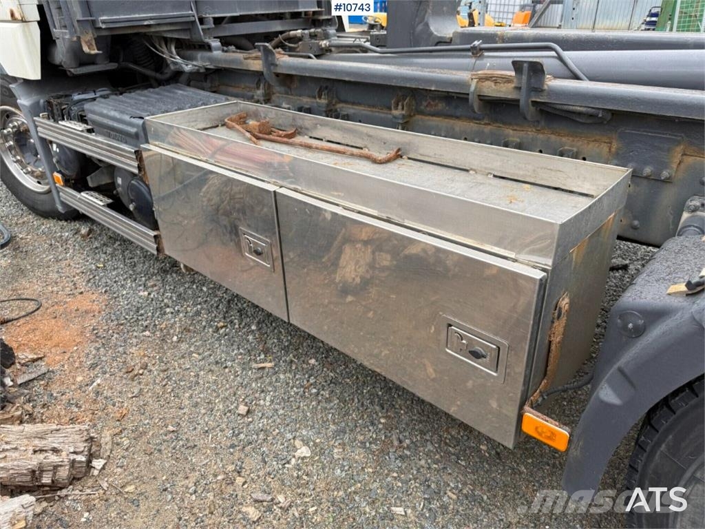 Volvo FH440 6x2 Truck with Loader Camiones elevadores de gancho
