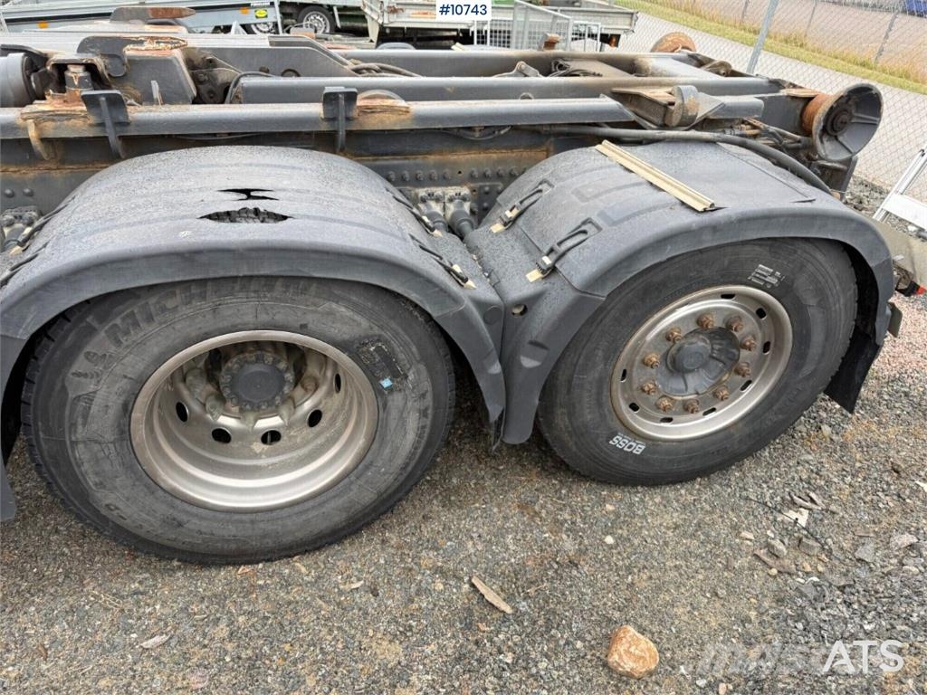 Volvo FH440 6x2 Truck with Loader Camiones elevadores de gancho