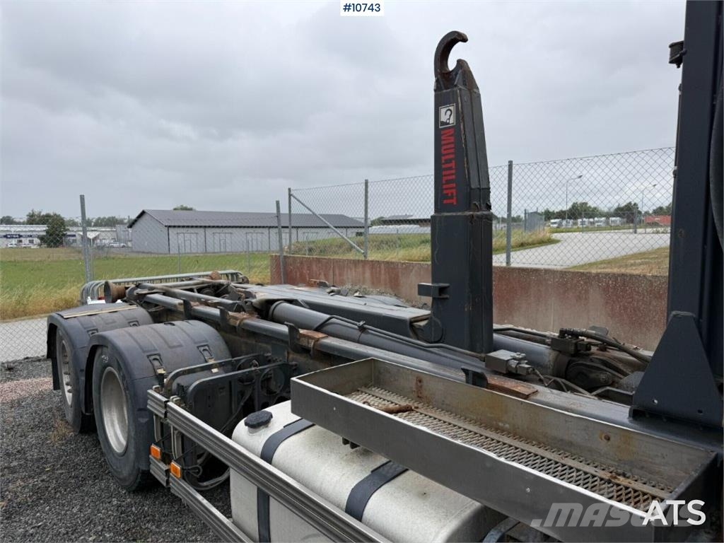 Volvo FH440 6x2 Truck with Loader Camiones elevadores de gancho
