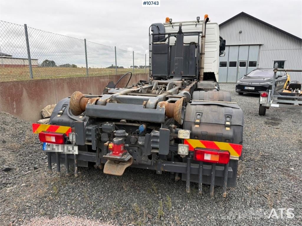 Volvo FH440 6x2 Truck with Loader Camiones elevadores de gancho
