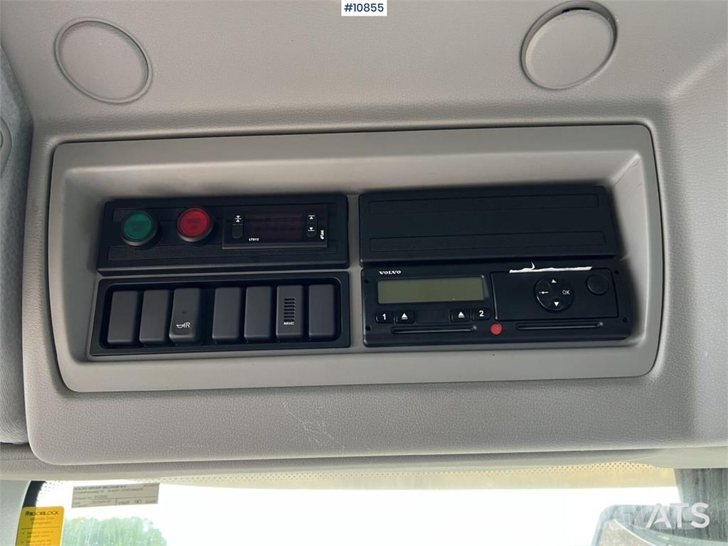 Volvo FL 4x2 Refrigerated Truck with Rear Tail Lift Temperature controlled trucks