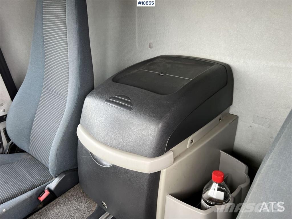 Volvo FL 4x2 Refrigerated Truck with Rear Tail Lift Temperature controlled trucks