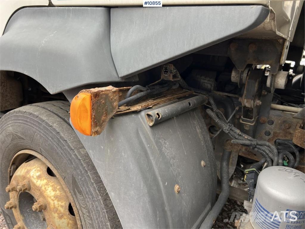 Volvo FL 4x2 Refrigerated Truck with Rear Tail Lift Temperature controlled trucks