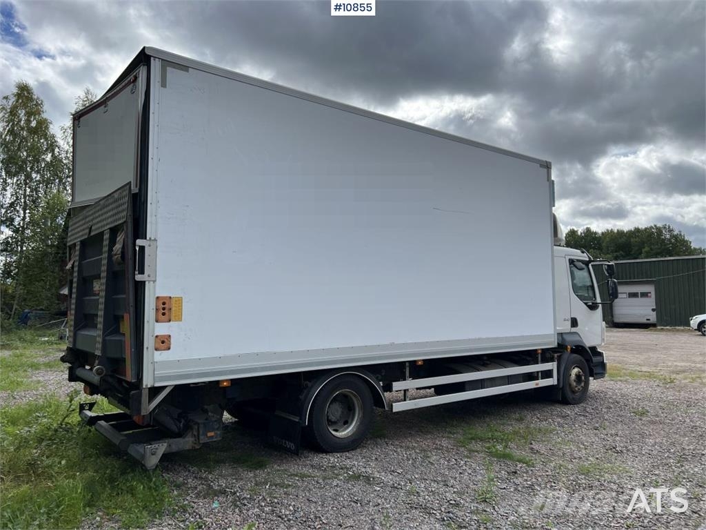 Volvo FL 4x2 Refrigerated Truck with Rear Tail Lift Temperature controlled trucks