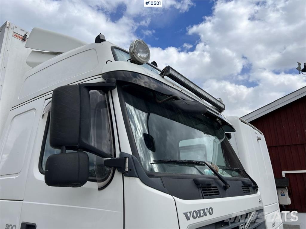 Volvo FM 300 4x2 Box Truck with Tail Lift Sanduk kamioni