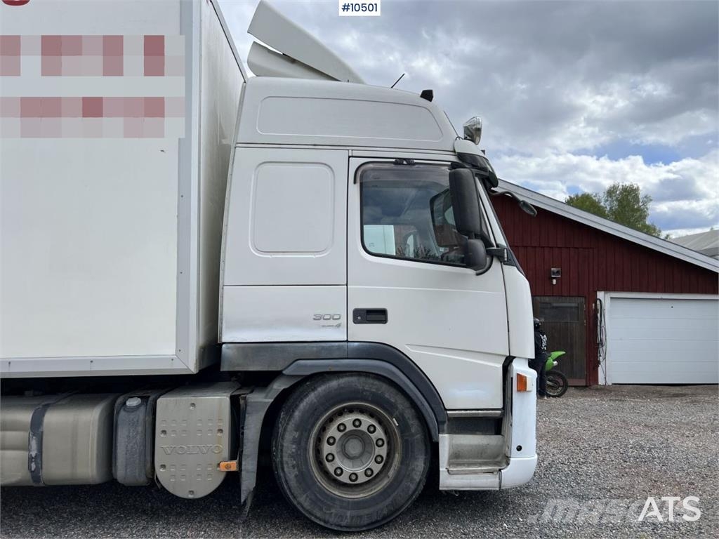 Volvo FM 300 4x2 Box Truck with Tail Lift Sanduk kamioni