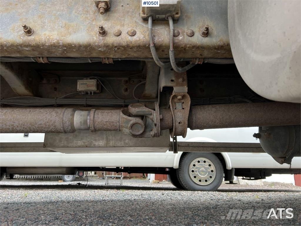 Volvo FM 300 4x2 Box Truck with Tail Lift Sanduk kamioni