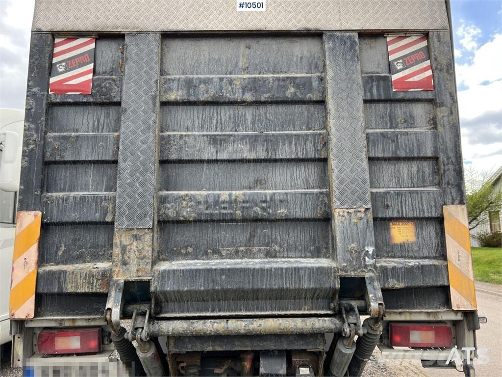 Volvo FM 300 4x2 Box Truck with Tail Lift Sanduk kamioni