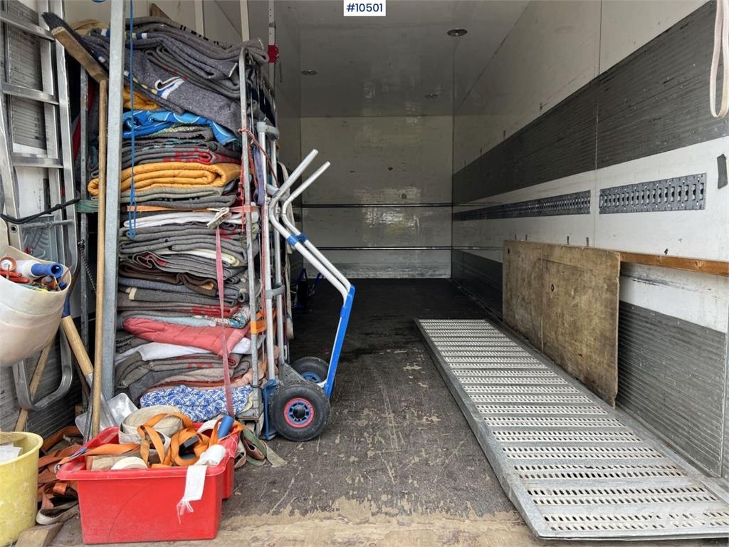 Volvo FM 300 4x2 Box Truck with Tail Lift Sanduk kamioni