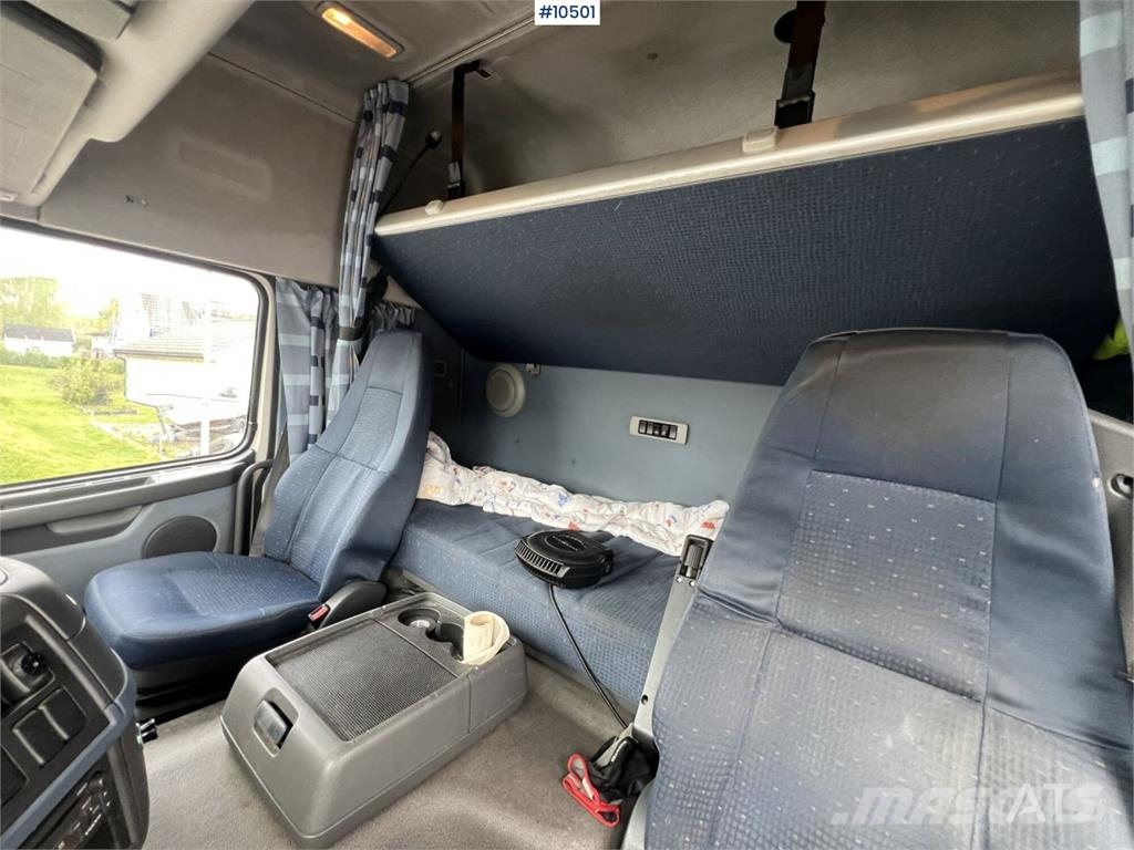 Volvo FM 300 4x2 Box Truck with Tail Lift Sanduk kamioni