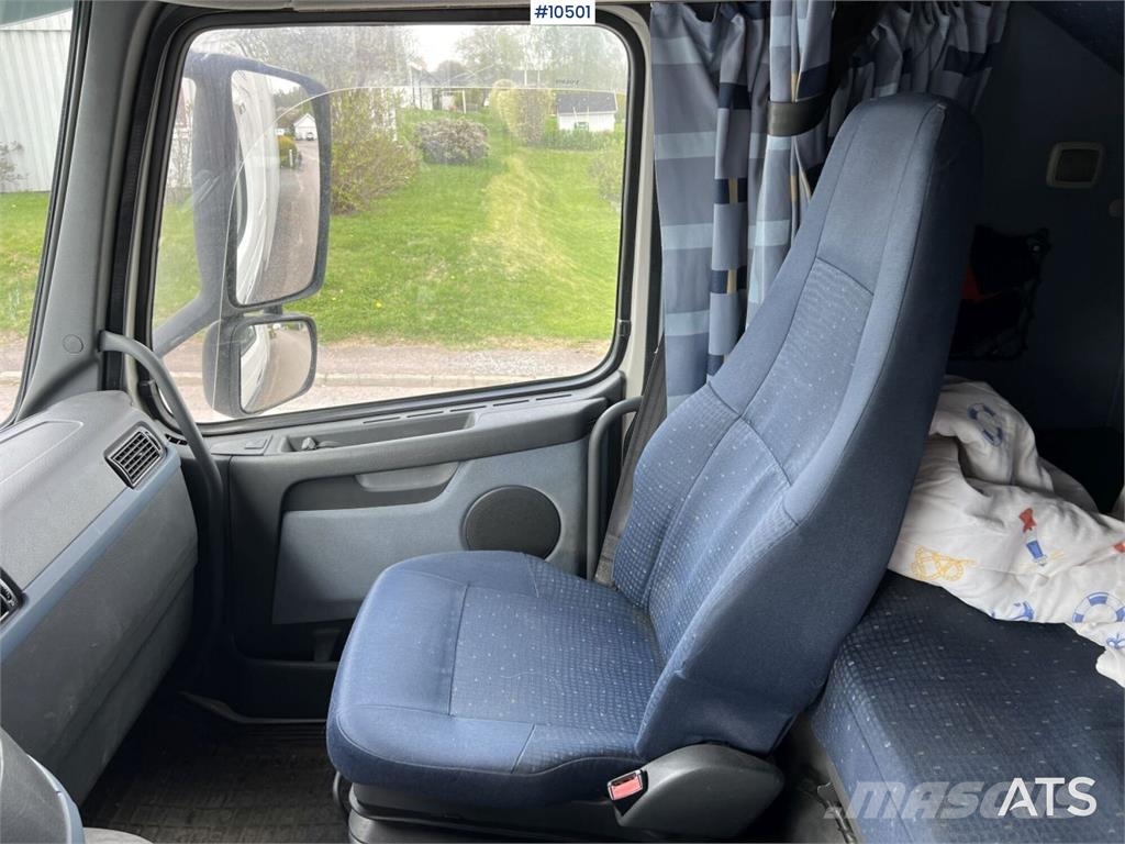 Volvo FM 300 4x2 Box Truck with Tail Lift Sanduk kamioni