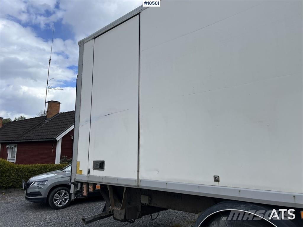 Volvo FM 300 4x2 Box Truck with Tail Lift Sanduk kamioni