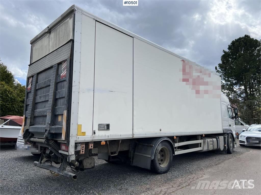 Volvo FM 300 4x2 Box Truck with Tail Lift Sanduk kamioni