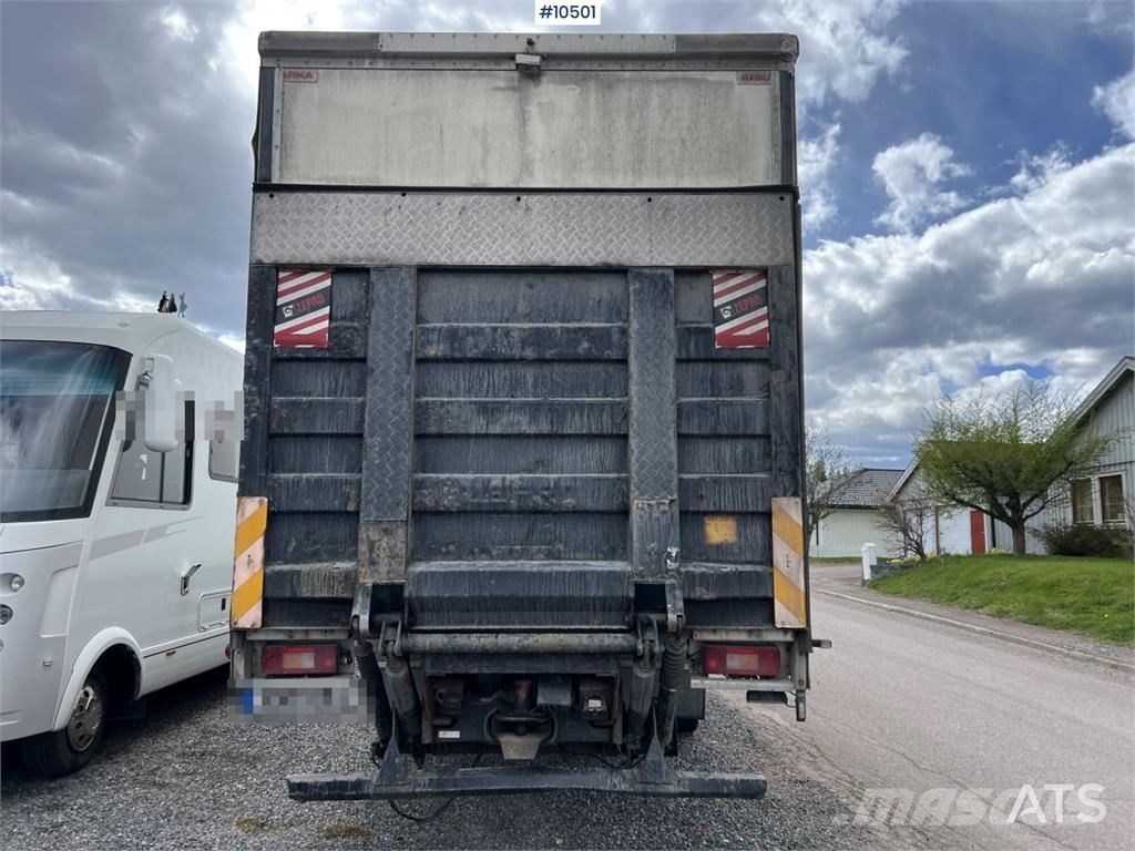 Volvo FM 300 4x2 Box Truck with Tail Lift Sanduk kamioni