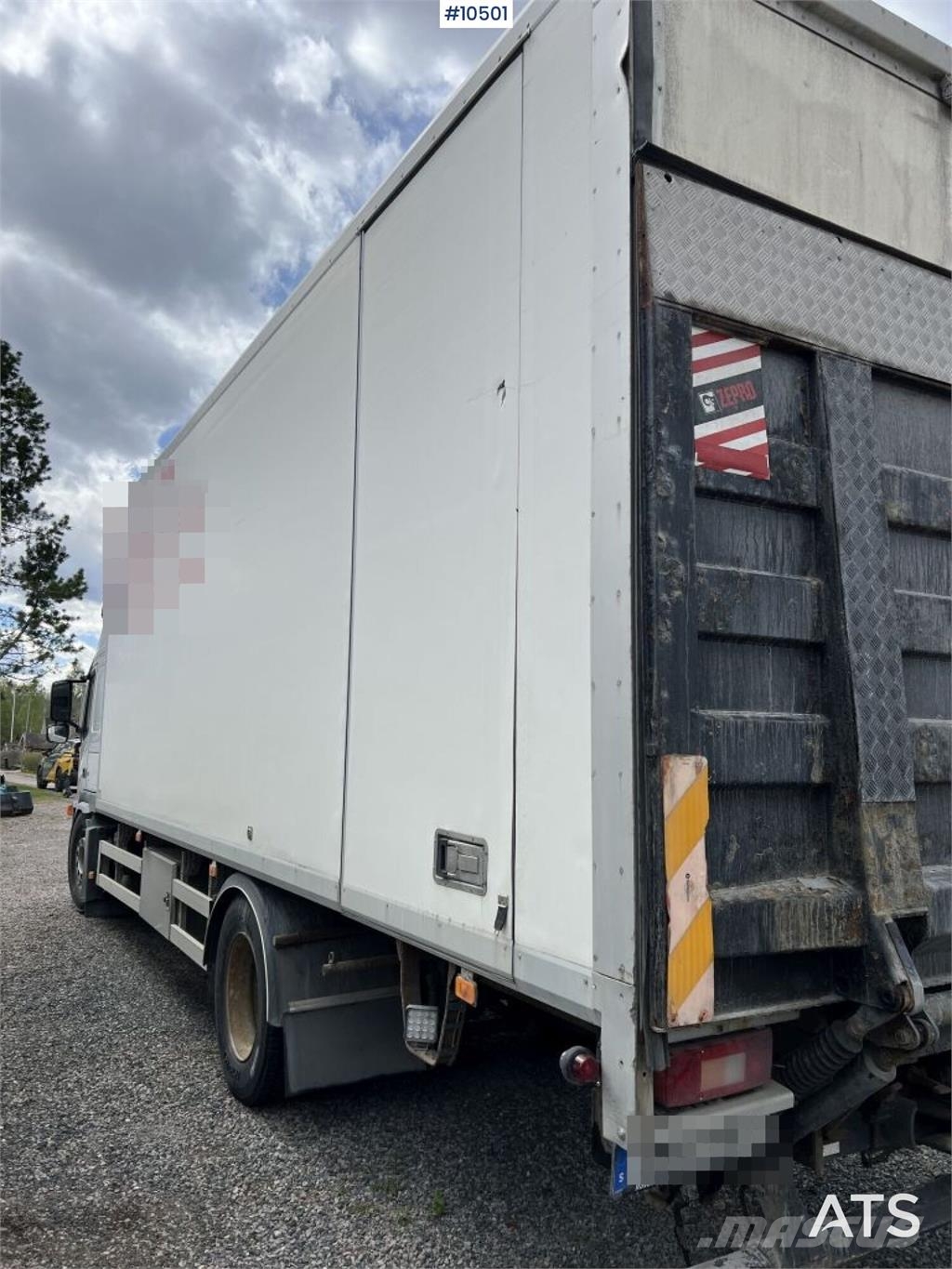Volvo FM 300 4x2 Box Truck with Tail Lift Sanduk kamioni