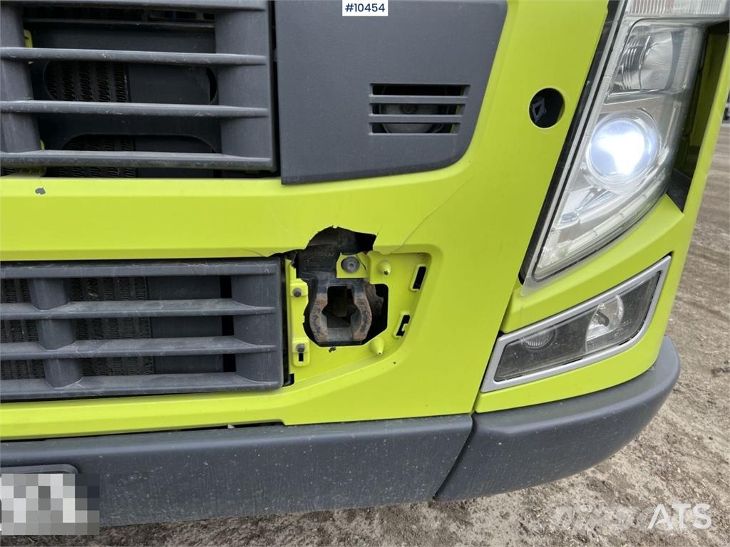 Volvo FM 6x2 Wood Chip Truck – Truck and Trailer (VIDEO) Skříňová nástavba