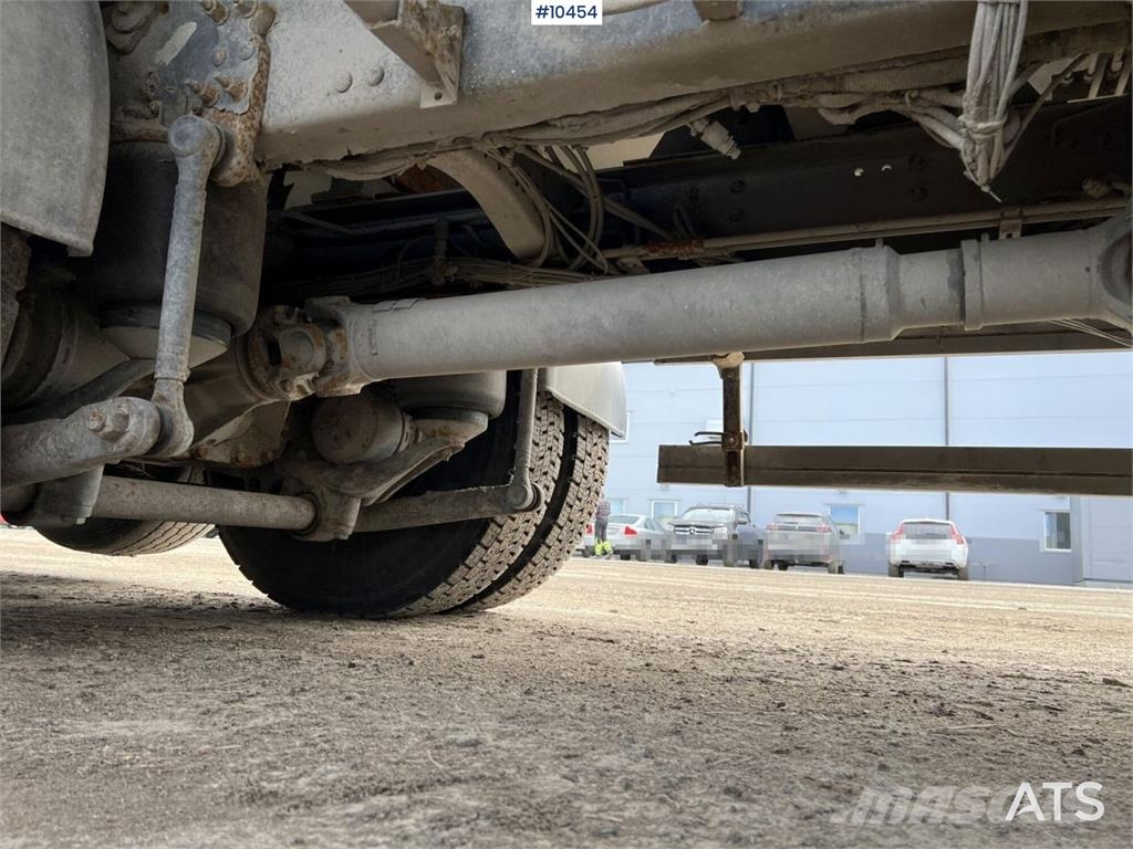 Volvo FM 6x2 Wood Chip Truck – Truck and Trailer (VIDEO) Skříňová nástavba