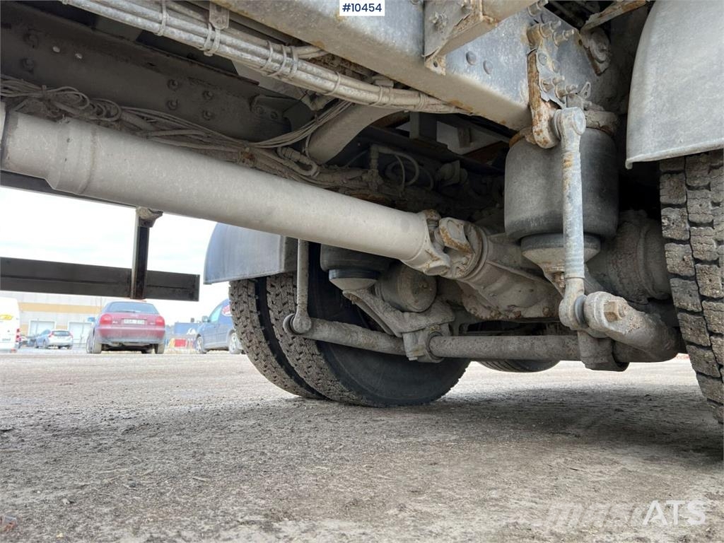 Volvo FM 6x2 Wood Chip Truck – Truck and Trailer (VIDEO) Skříňová nástavba