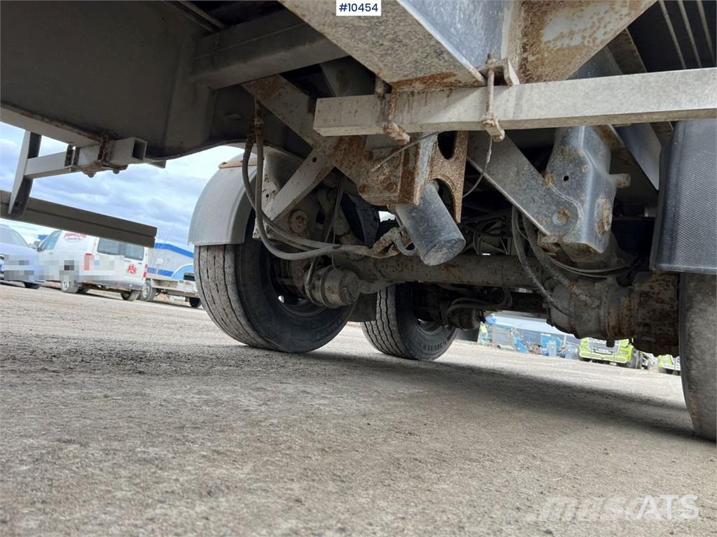 Volvo FM 6x2 Wood Chip Truck – Truck and Trailer (VIDEO) Skříňová nástavba