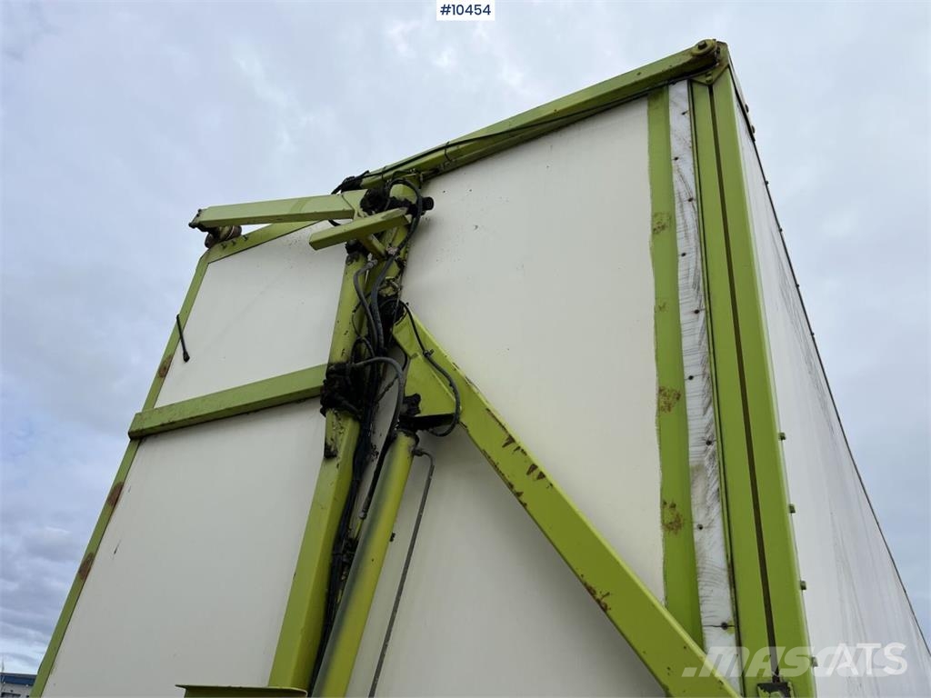 Volvo FM 6x2 Wood Chip Truck – Truck and Trailer (VIDEO) Skříňová nástavba