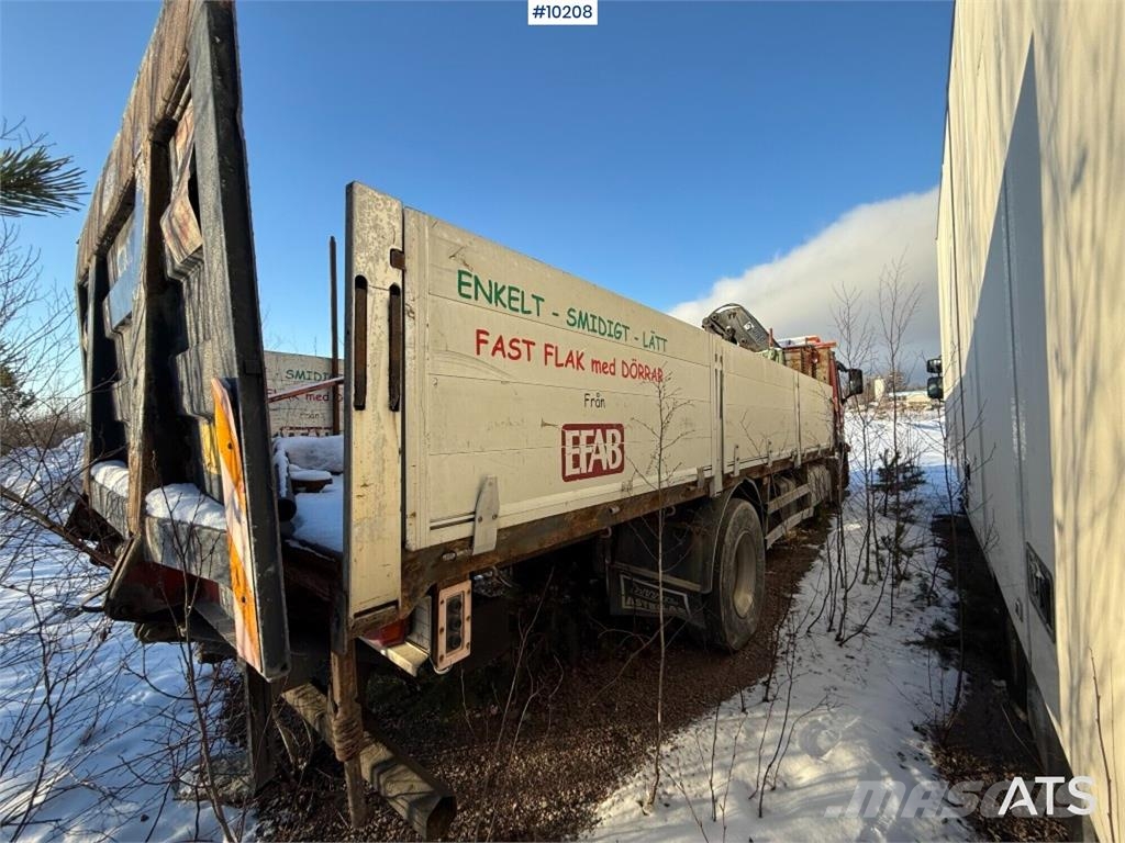 Volvo FM9 4X2 Flatbed truck with tail lift Camiones de cama baja