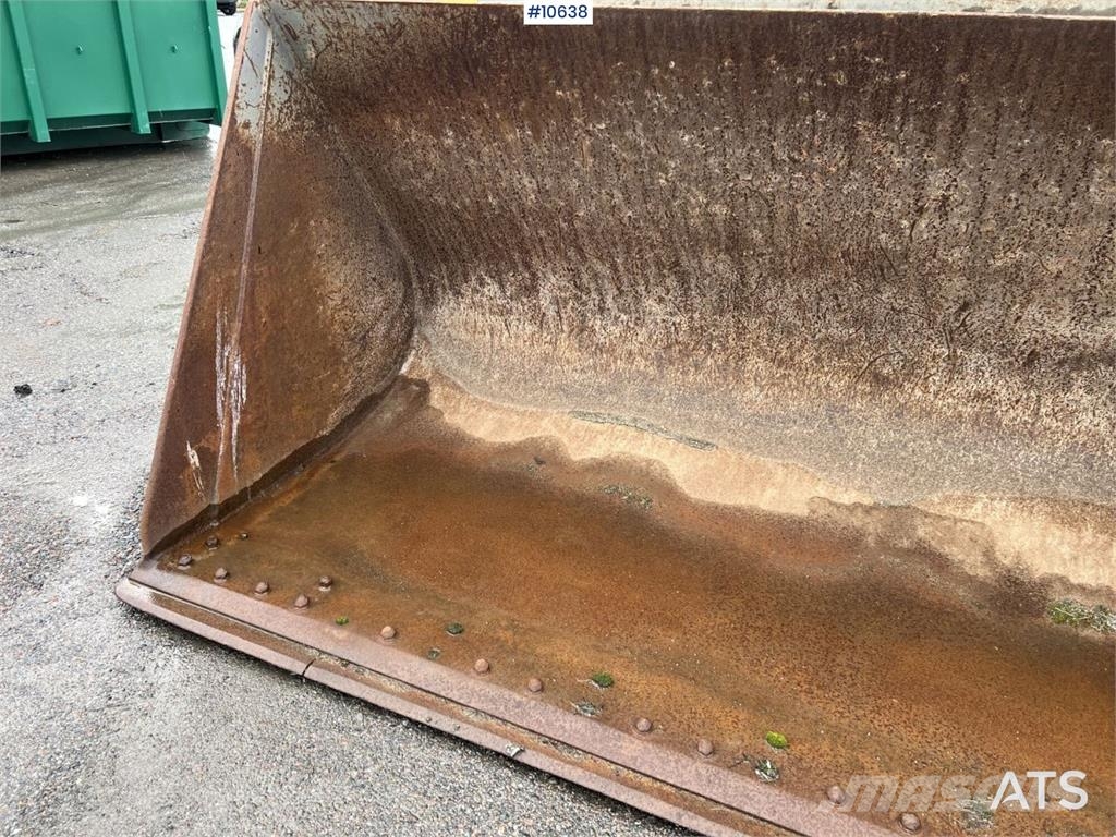 Volvo Loader Bucket with Large BM دلاء
