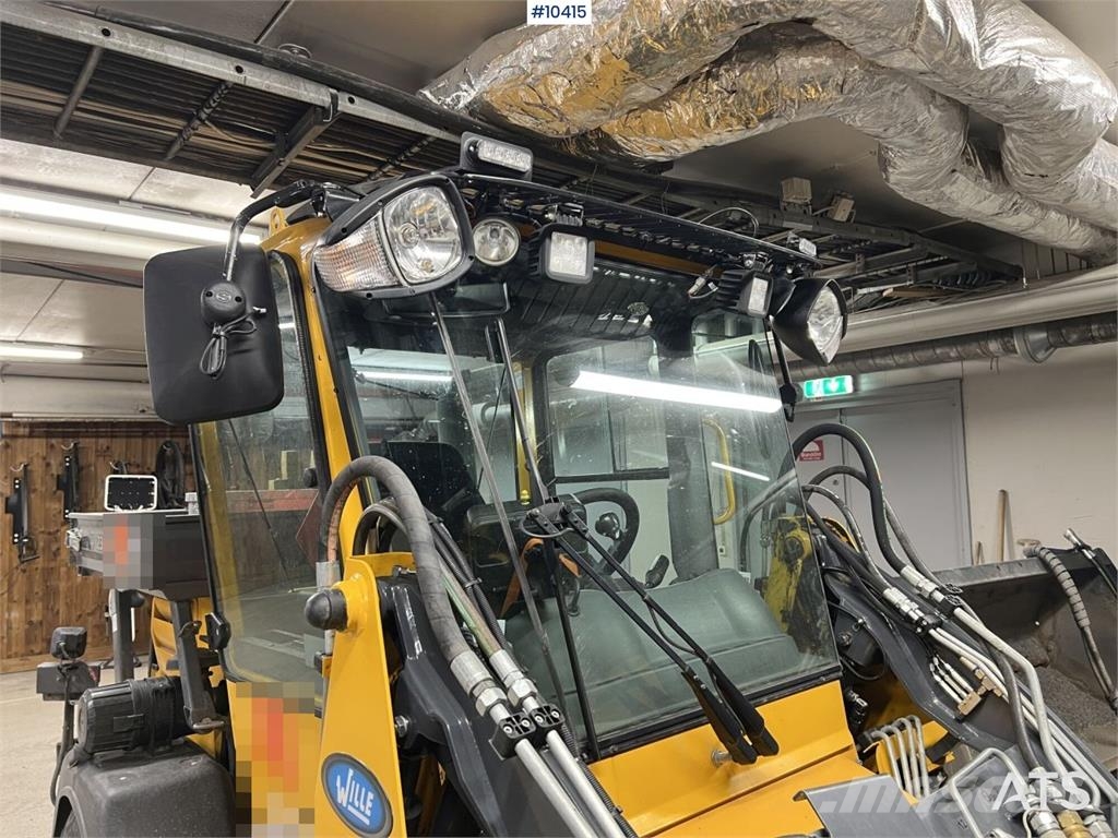 Wille 365C Tool Carrier لوادر بعجل