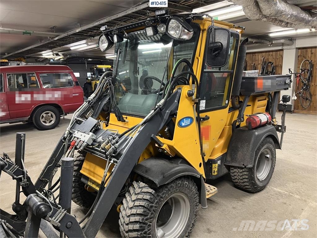 Wille 365C Tool Carrier لوادر بعجل