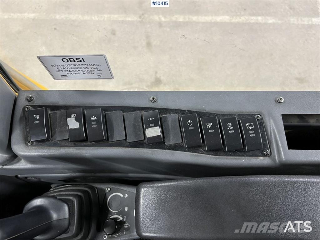 Wille 365C Tool Carrier لوادر بعجل