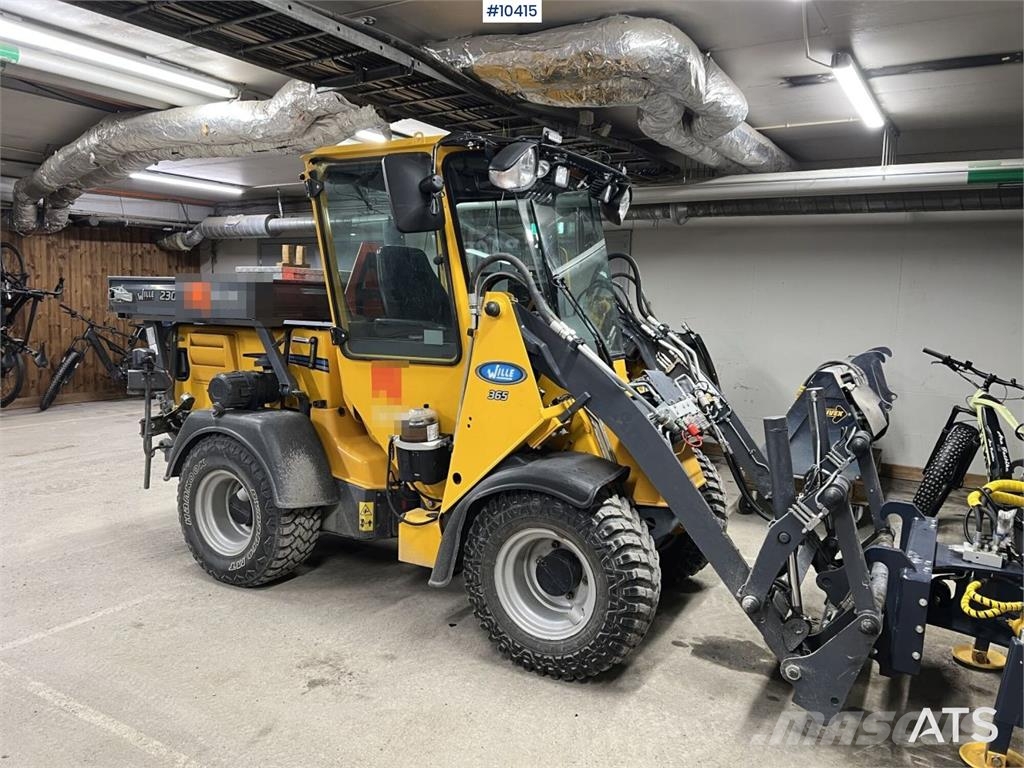 Wille 365C Tool Carrier لوادر بعجل
