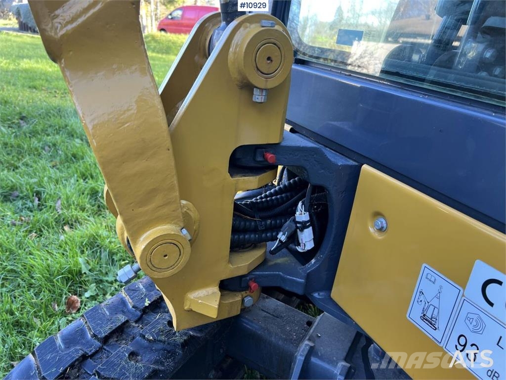 XCMG XE20E Excavator with Attachments Miniescavatori