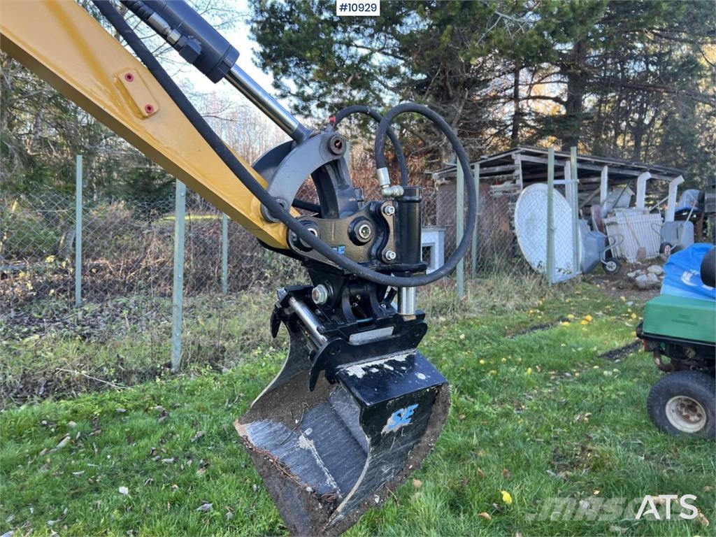 XCMG XE20E Excavator with Attachments Miniescavatori