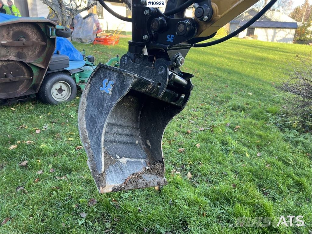 XCMG XE20E Excavator with Attachments Miniescavatori