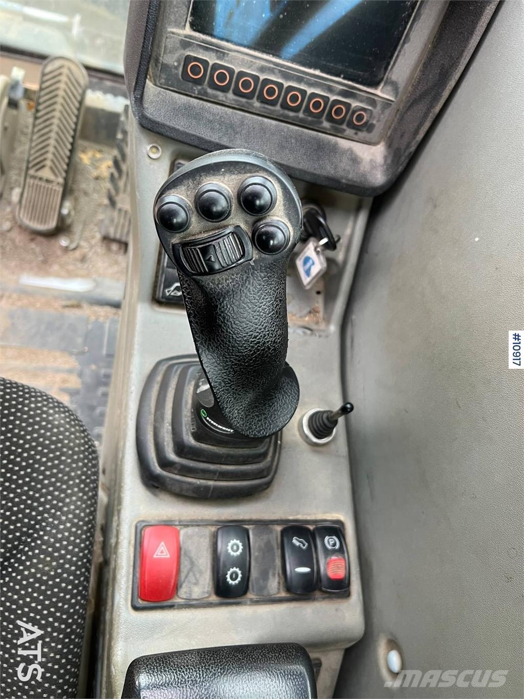 Yanmar B110W Wheeled excavators