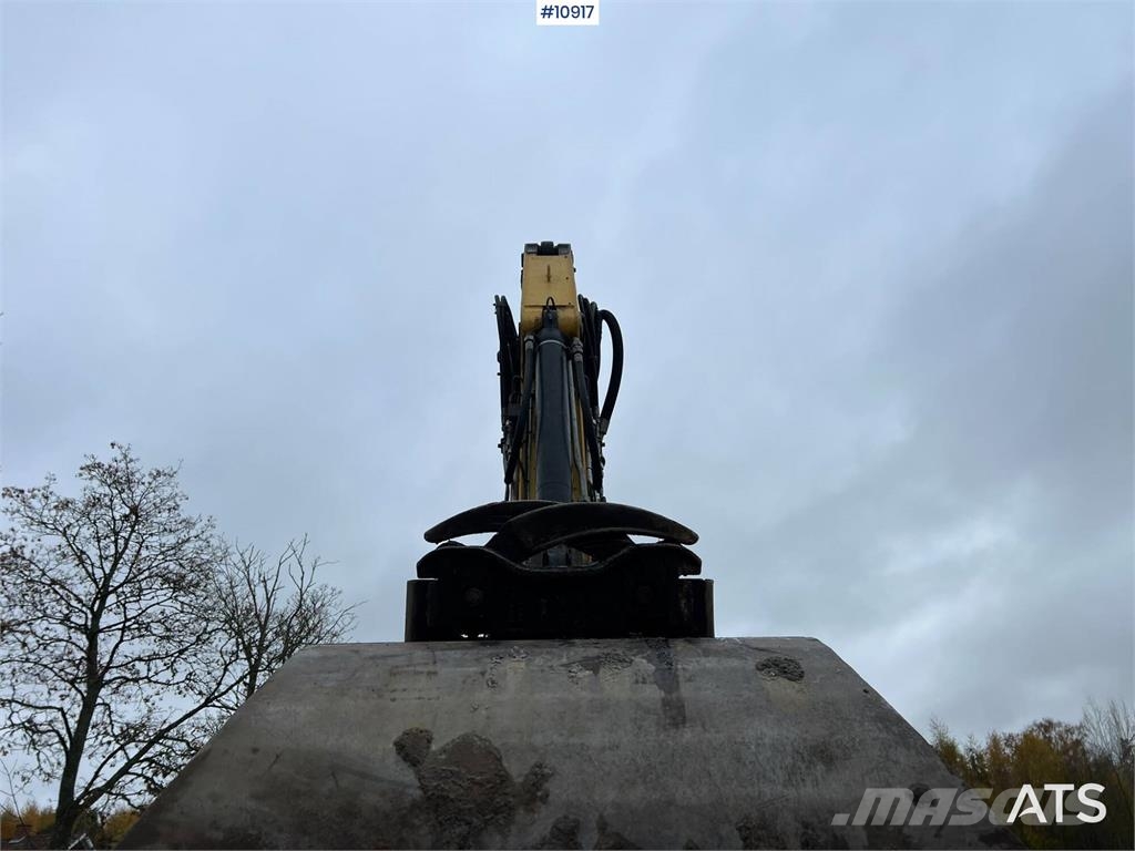 Yanmar B110W Wheeled excavators
