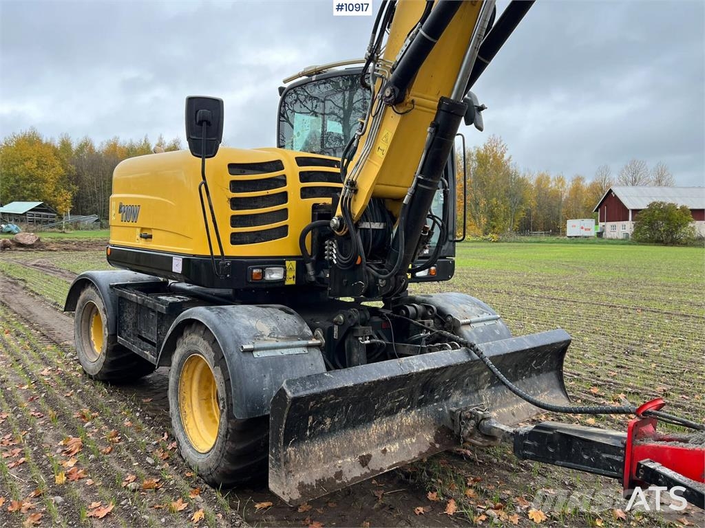 Yanmar B110W Wheeled excavators