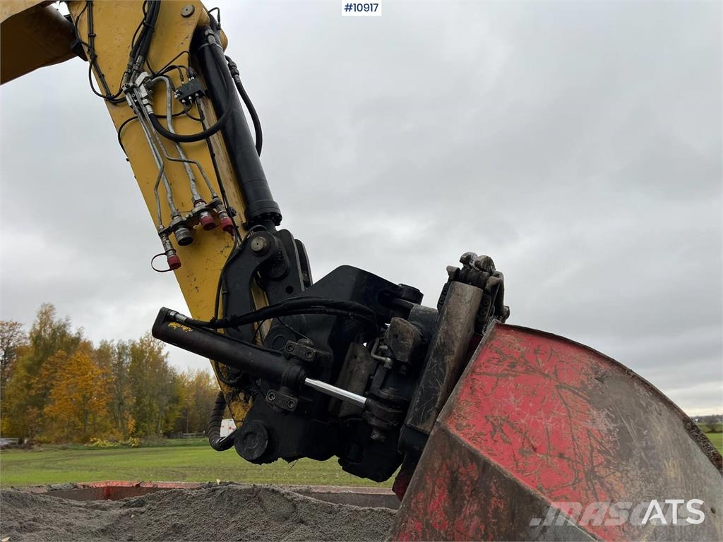 Yanmar B110W Wheeled excavators