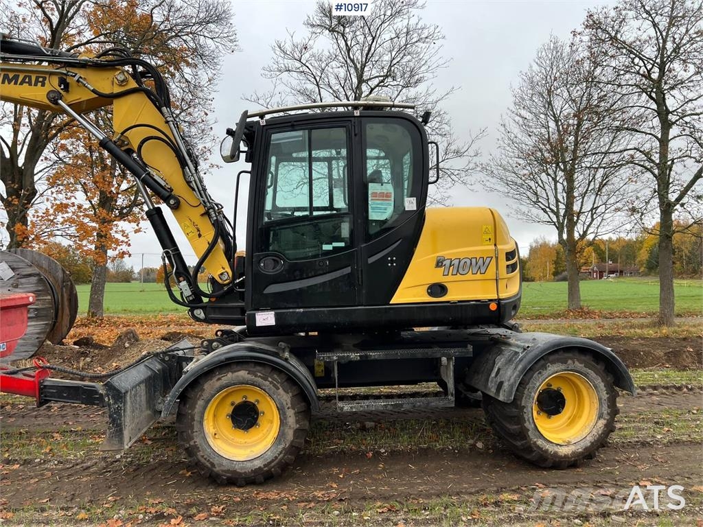 Yanmar B110W Wheeled excavators