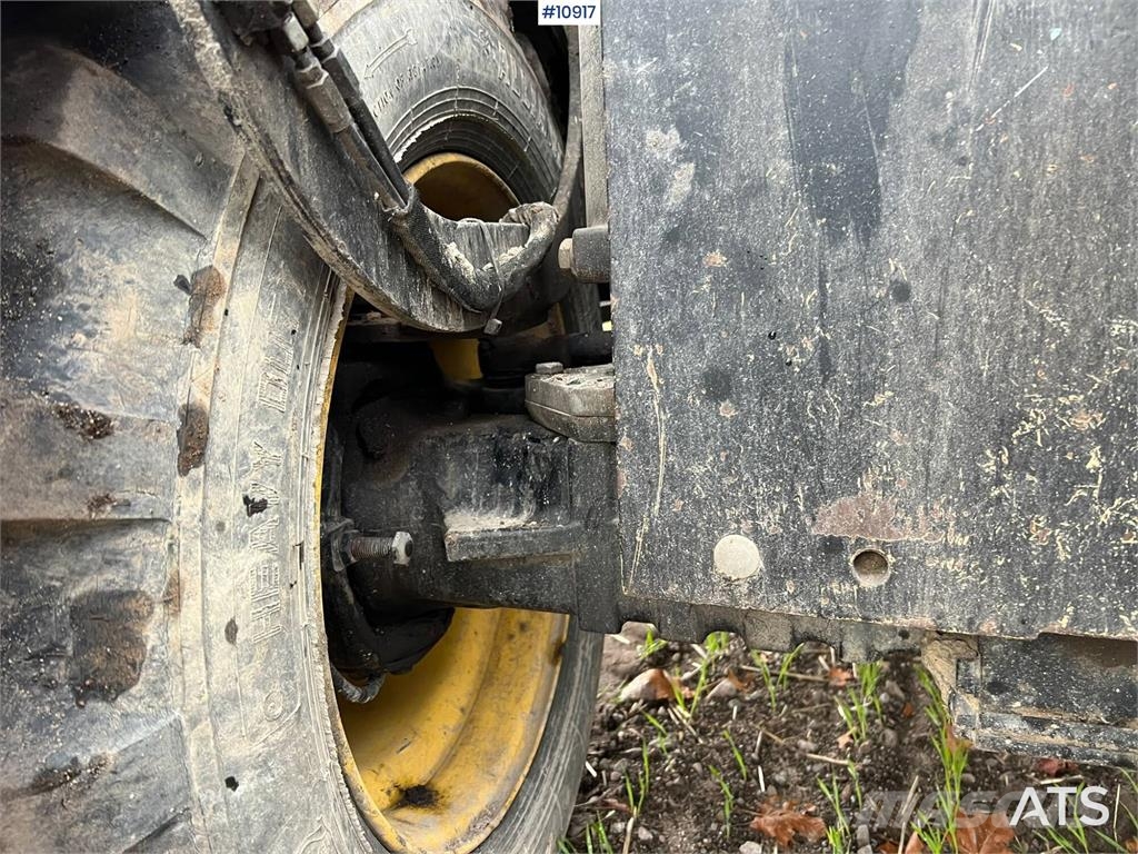 Yanmar B110W Wheeled excavators