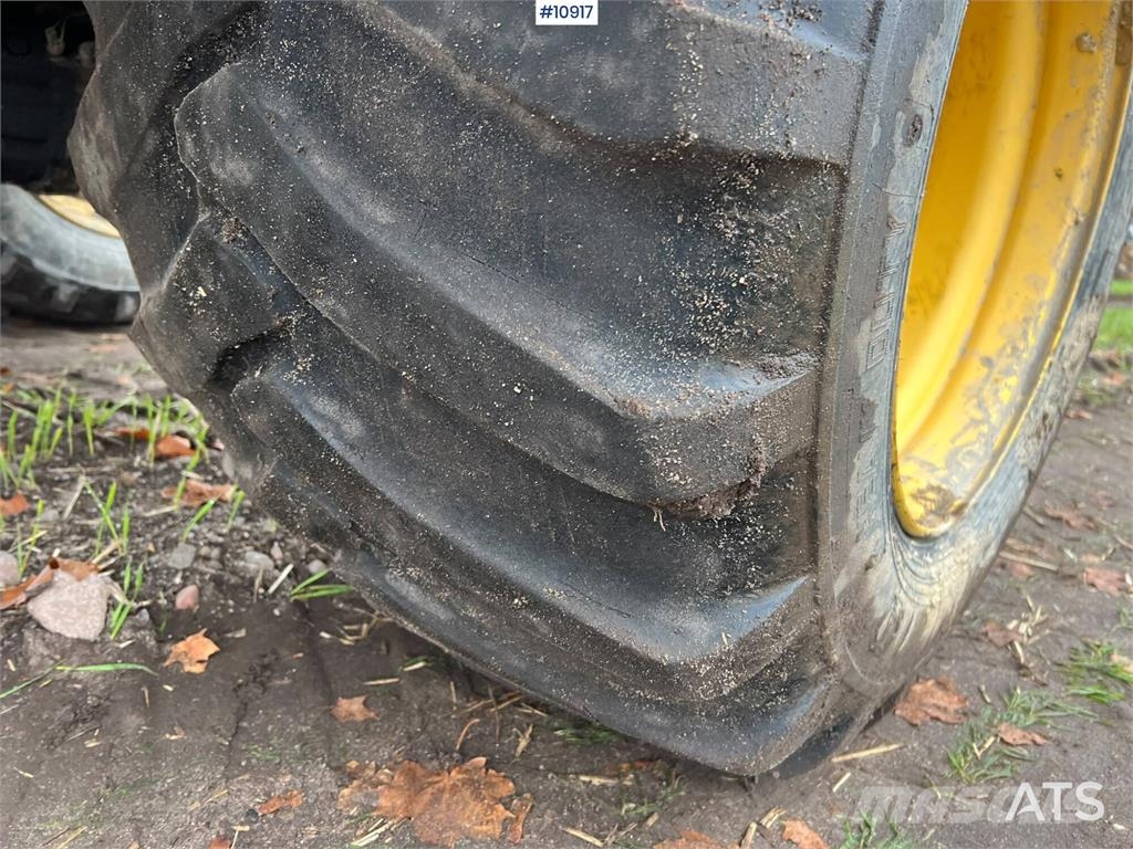 Yanmar B110W Wheeled excavators