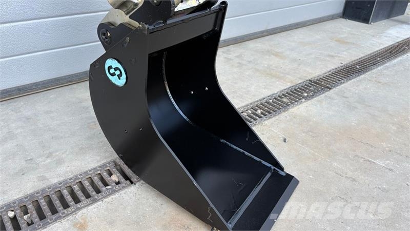 C&P Metal Graveskovl  30cm lerskovl دلاء