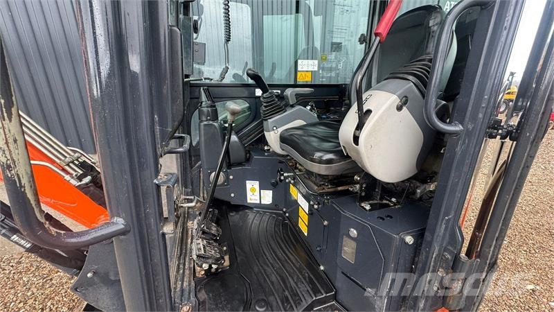 Hitachi ZX26U-5 Hitachi ZX26U-5 Mini kotrók < 7t