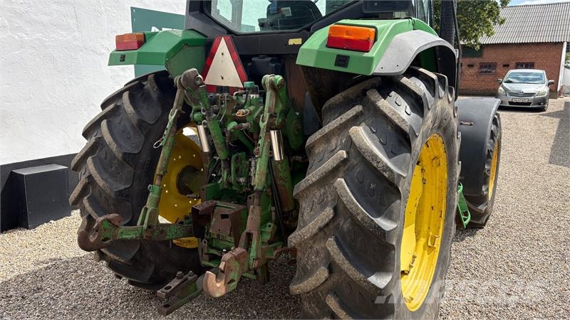 John Deere 6800 John Deere 6800 Trattori