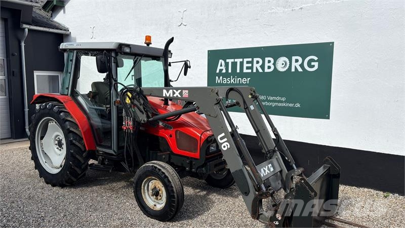 Massey Ferguson 4225 Frontlæssertraktor Traktorer