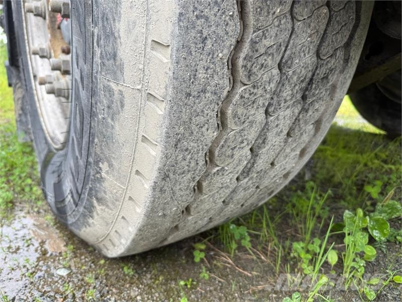 2024 - Ludmann 3-akslet plattformsemitrailer m/kar Muut perävaunut